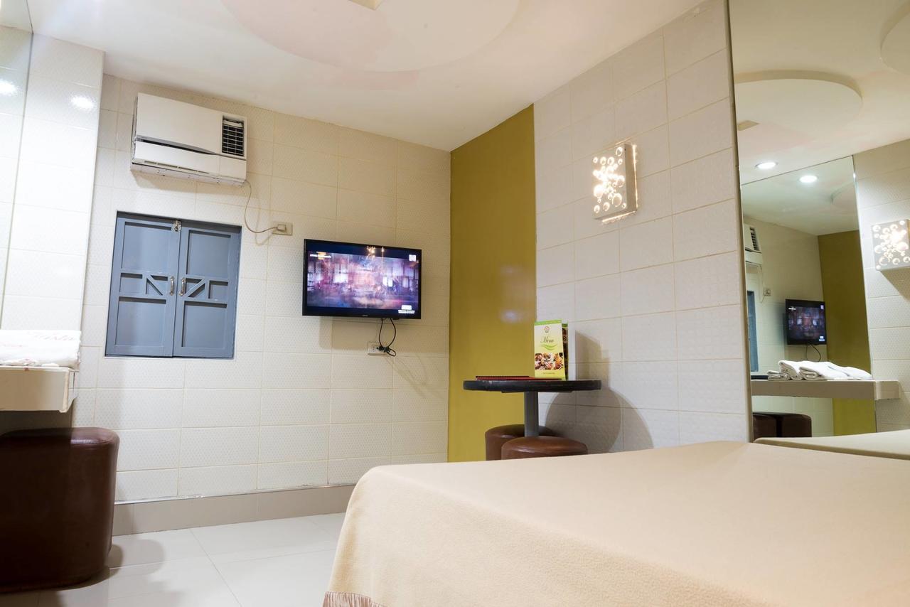 Vista Hotel Recto Manila Kültér fotó