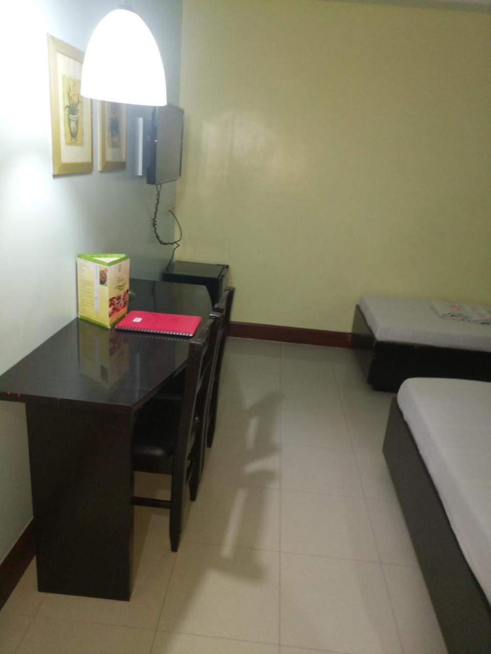 Vista Hotel Recto Manila Kültér fotó
