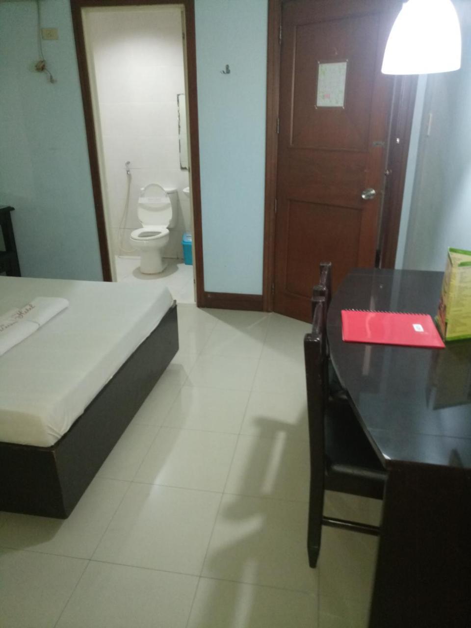 Vista Hotel Recto Manila Kültér fotó